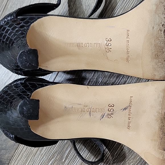 Manolo Blahnik 39.5 US 9.5\